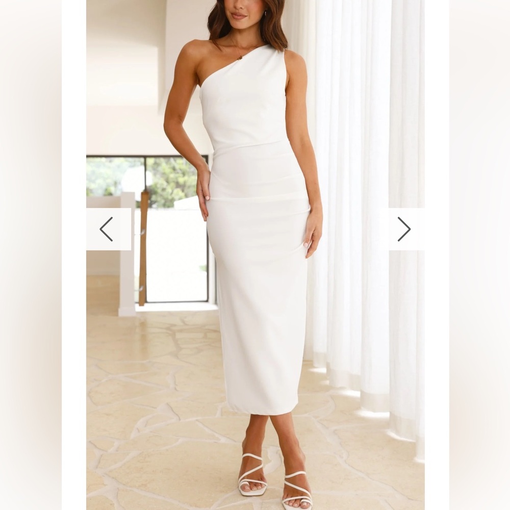 Elegant White One-Shoulder Dress